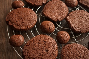 biscotti chetogenici al cioccolato