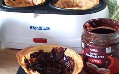 Waffle Chetogenico Proteico: Croccante e Goloso in 5 Minuti!